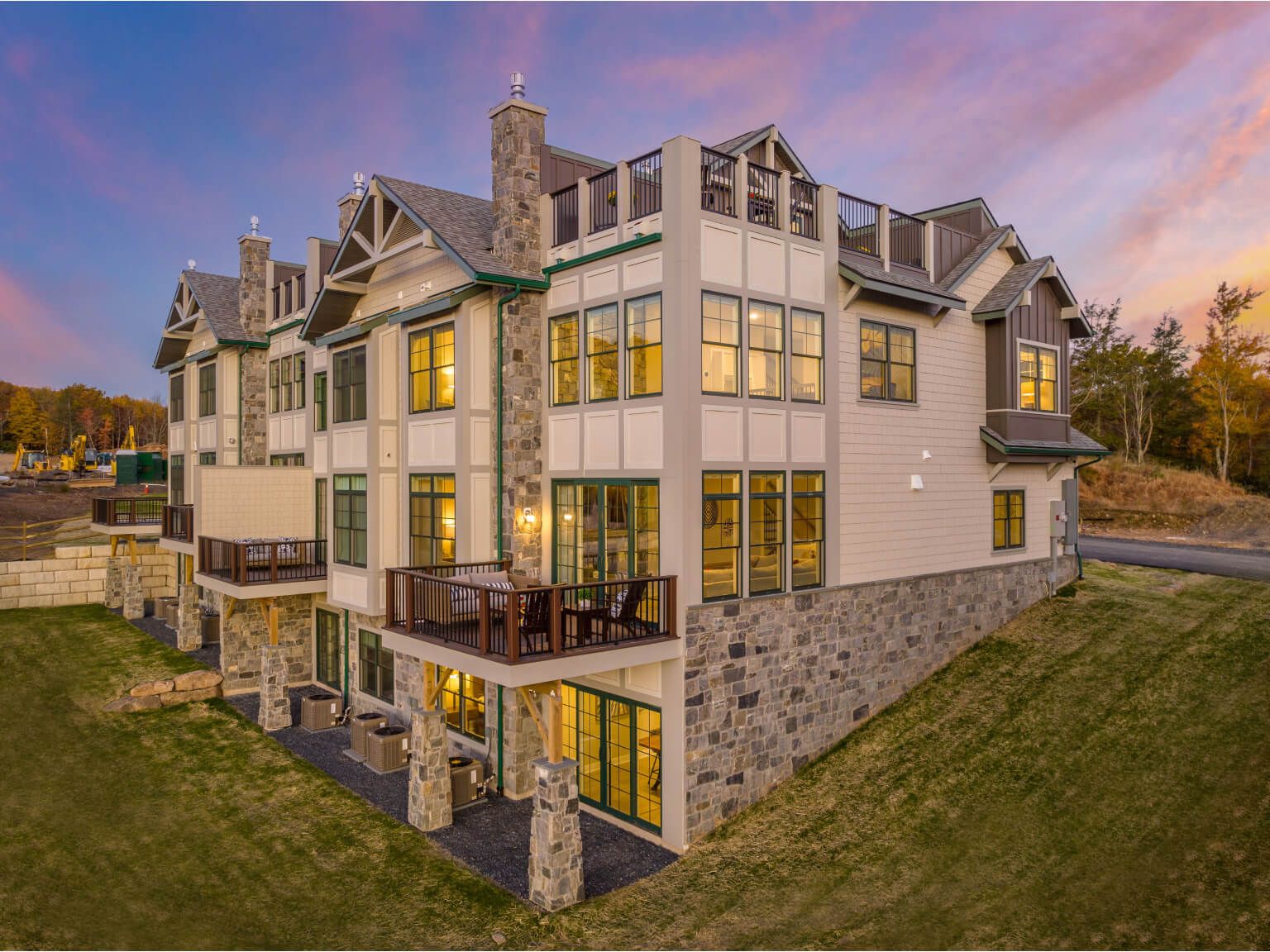 Outer outdoor furniture arranged on a residential terrace
